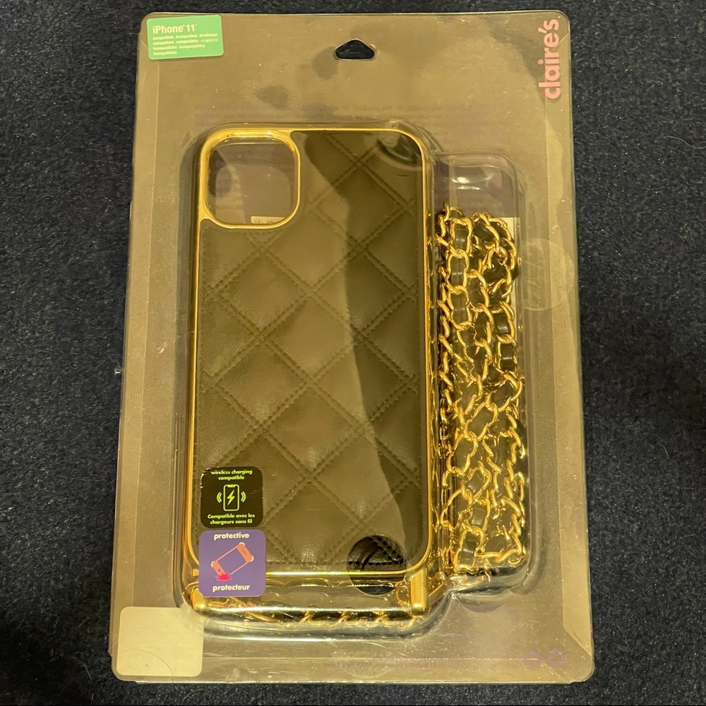 Black quilted iPhone case with gold chain - fits iPhone 11